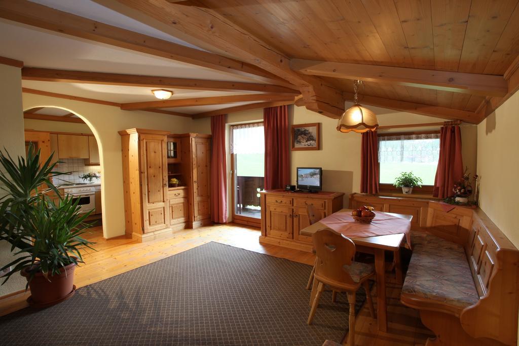 Gaestehaus Hoelzl Иттер Номер фото
