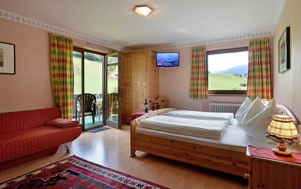 Gaestehaus Hoelzl Иттер Номер фото